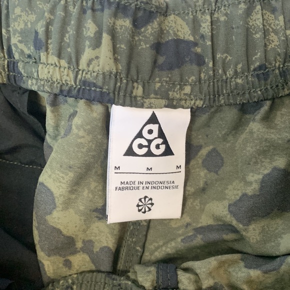 Nike ACG shorts - Picture 3 of 4
